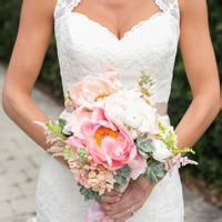 婚纱头像女生背影捧花