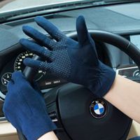 成熟男人开车头像