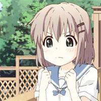 戴围巾的女生动漫头像