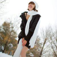 戴围巾的女生头像