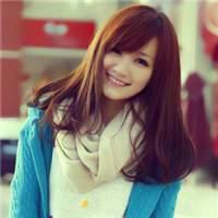 戴围巾的女生头像