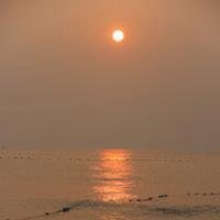 海边日出头像图片