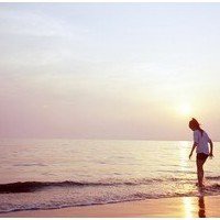 海边远景头像女生