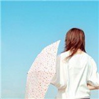 海边远景头像女生