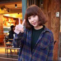 短发卷发头像女生