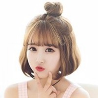 短发卷发头像女生