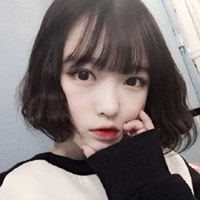 短发卷发头像女生