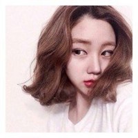 短发卷发头像女生