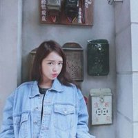 短发头像女生高冷黑白