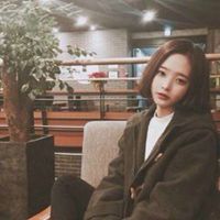 短发头像女生高冷黑白