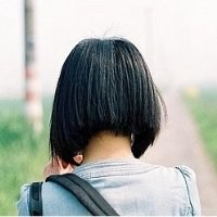 短发头像女背影