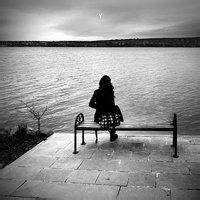 短发头像女背影