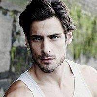 胡渣男微信头像