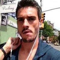 胡渣男微信头像