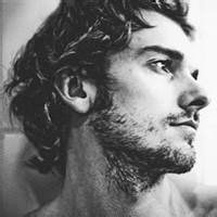 胡渣男微信头像