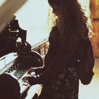 钢琴头像图片头像女生