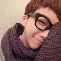 高傲帅气眼镜头像