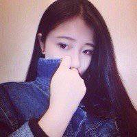 高领毛衣遮脸头像女