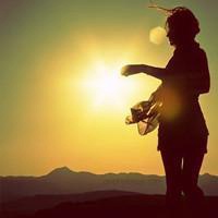 黄昏头像女生背影