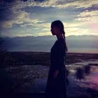 黄昏头像女生背影