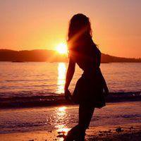 黄昏头像女生背影