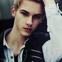 黑白孤傲高冷男生头像