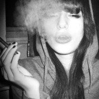 黑白戴眼镜头像女生