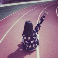 冷漠头像女生背影图片