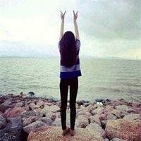 冷漠头像女生背影图片