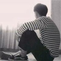 冷漠头像男生背影图片