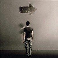 冷漠头像男生背影图片