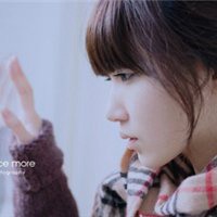 女生侧面长发头像