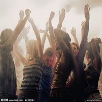 女生在酒吧微信头像