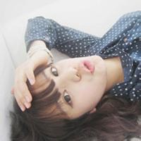 女生躺着的头像唯美