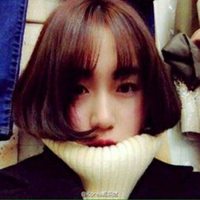 女生高领毛衣头像