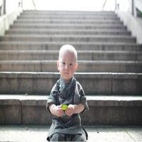 小和尚打坐头像