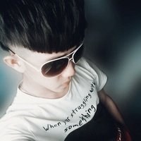 帅气戴眼镜头像男生