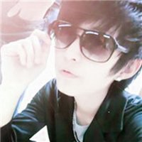 帅气戴眼镜头像男生