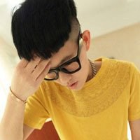 帅气戴眼镜头像男生