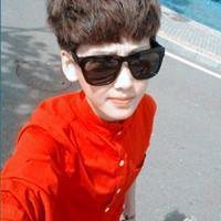 帅气男生戴墨镜头像