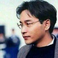 张国荣中分头像