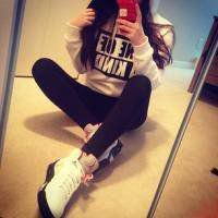 性感不漏脸女生头像