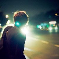 模糊的男生头像