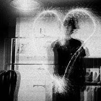 模糊的男生头像