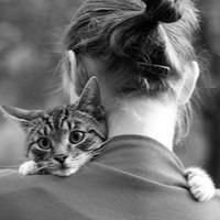 欧美女生拿花头像