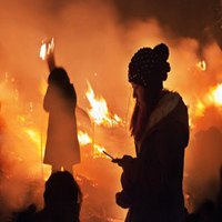 烧香拜佛祈福微信头像