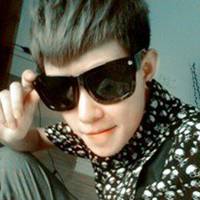 男人戴眼镜头像图片大全