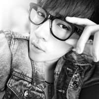 男人戴眼镜头像图片大全