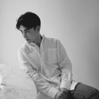 男头像黑白高冷侧面