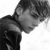 男头像黑白高冷侧面